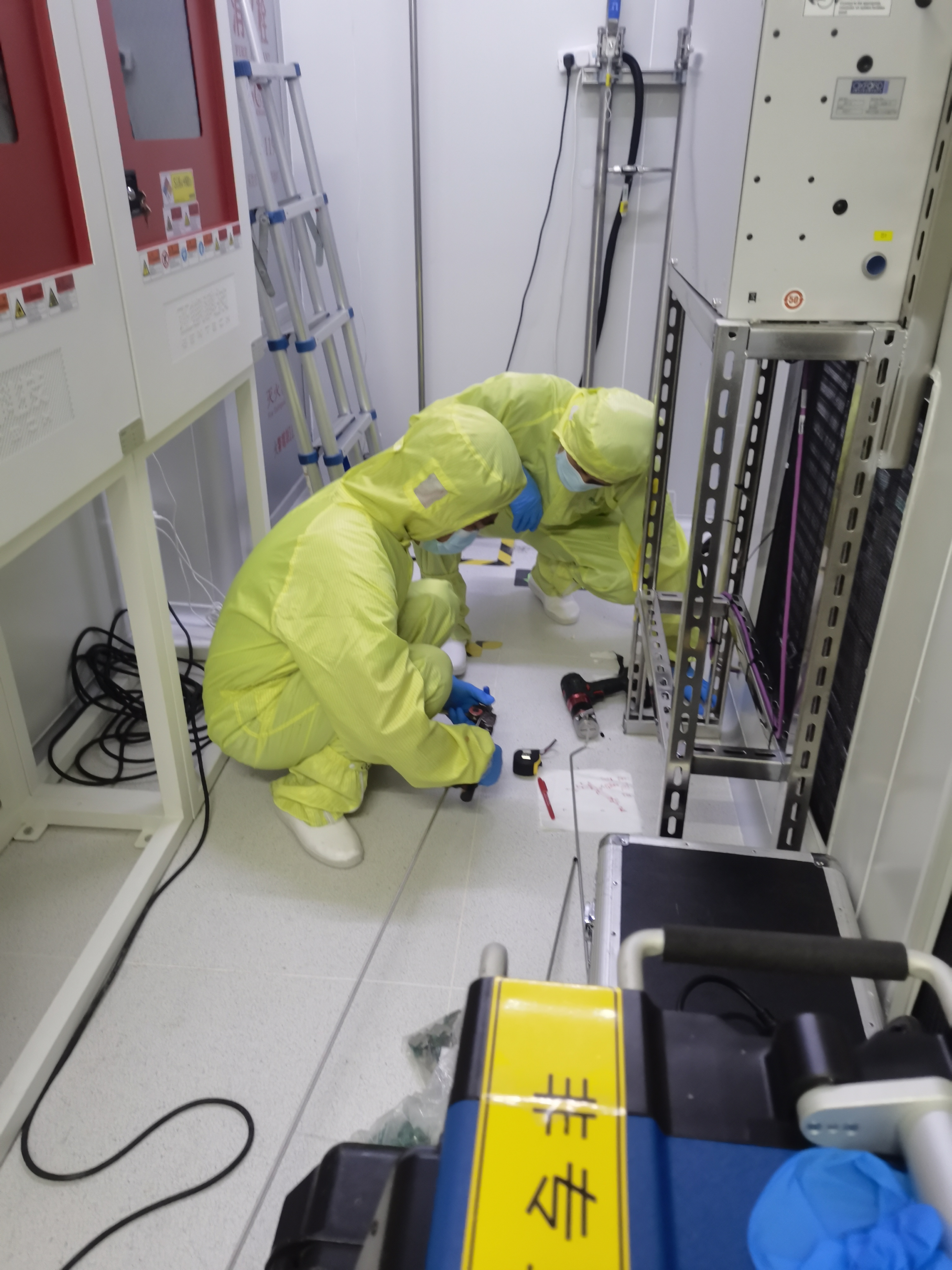 某科研大学实验室